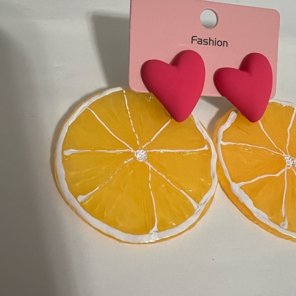 LAST 1! Large Orange and Heart Acrylic Dangle Fashion Earrings! - Picture 6 of 7